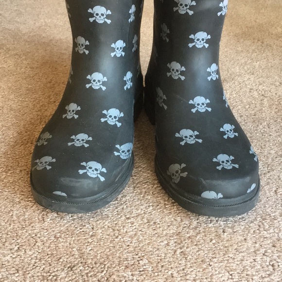 🖤☠️Children’s Black Cherokee Rain Boots - Picture 5 of 10